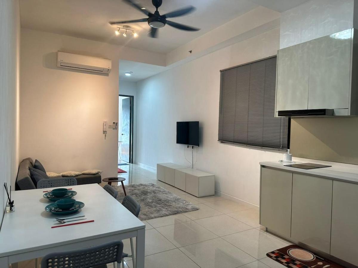 Paradigm By Yml Apartment *
